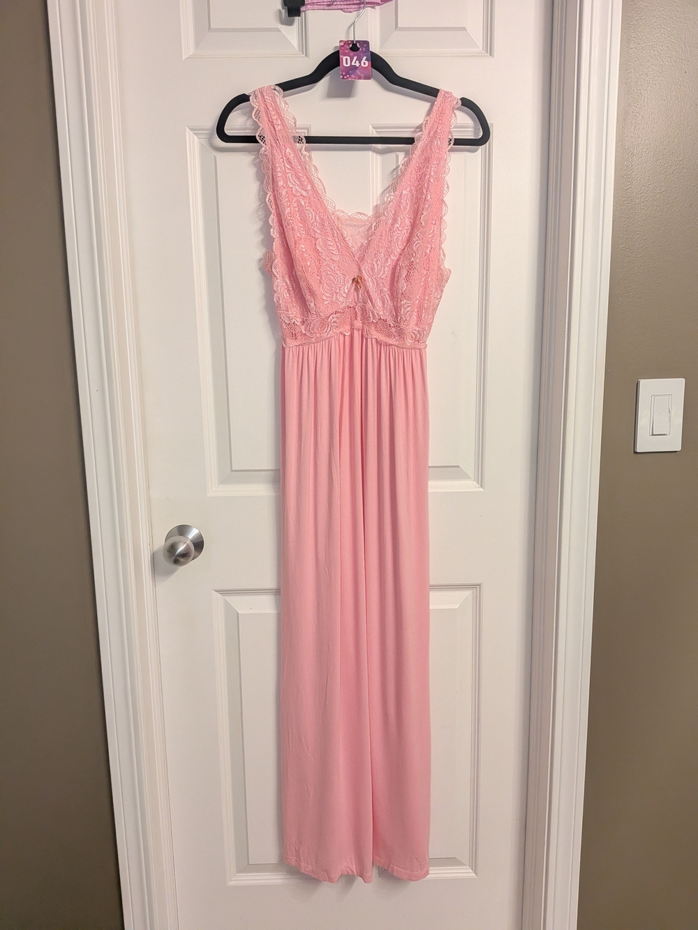 Sleeveless Pink Lace Nightgown